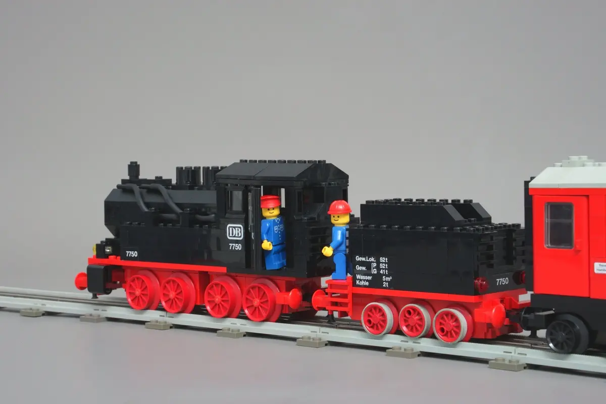 LEGO Trains 7750 Steam Engine with Tender set, image 12
