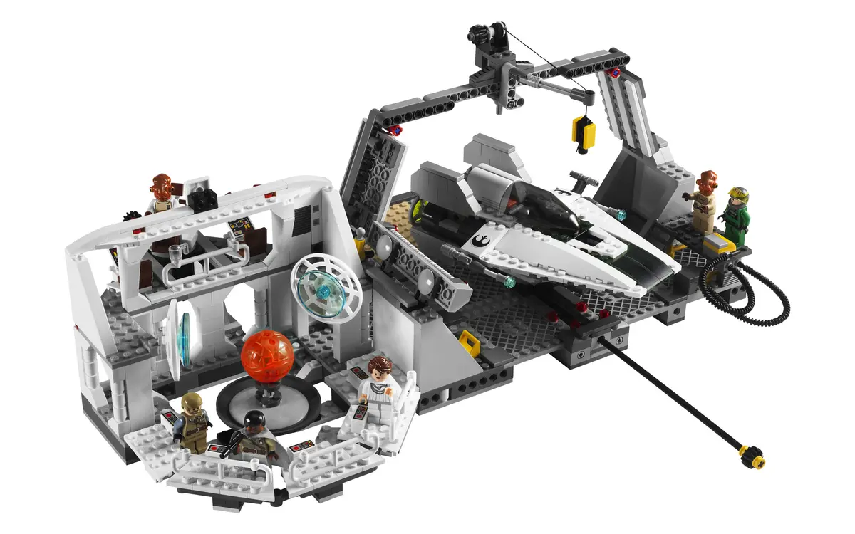 LEGO Star Wars 7754 Home One Mon Calamari Star Cruiser set, image 3