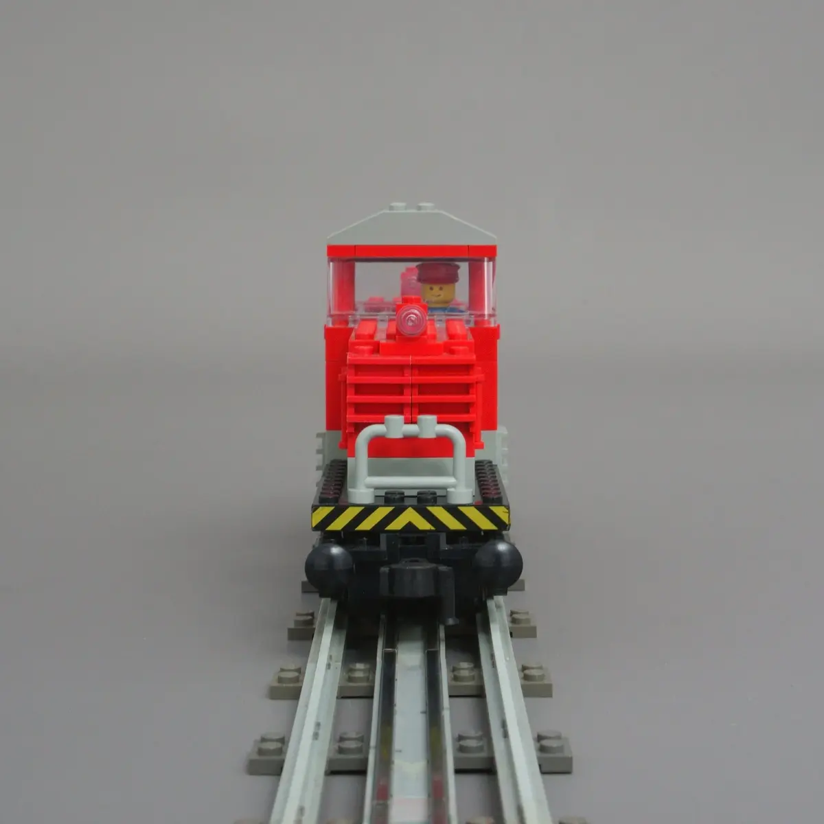 LEGO Trains 7755 Diesel Heavy Shunting Locomotive set, image 9