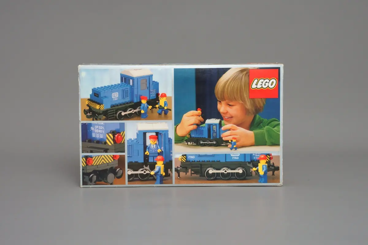 LEGO Trains 7760 Diesel Shunter Locomotive set, image 4