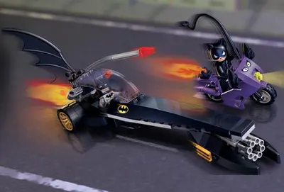 LEGO Batman 7779 The Batman Dragster: Catwoman Pursuit set, image 2