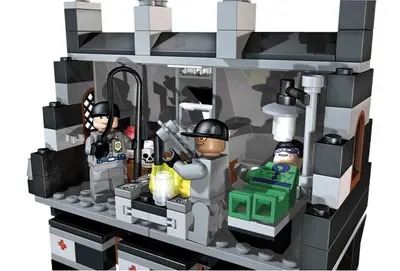 LEGO Batman 7785 Arkham Asylum set, image 5