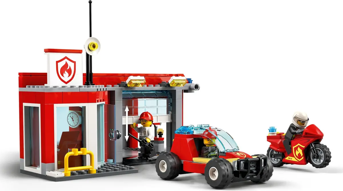 LEGO City 77943 Fire Station Starter Set set, image 4