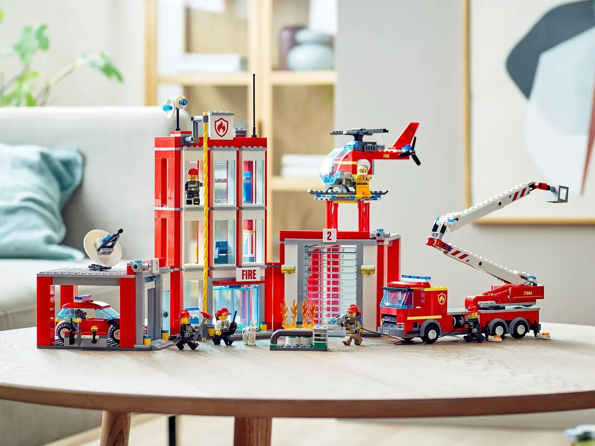 LEGO City 77944 Fire Station Headquarters set, image 6