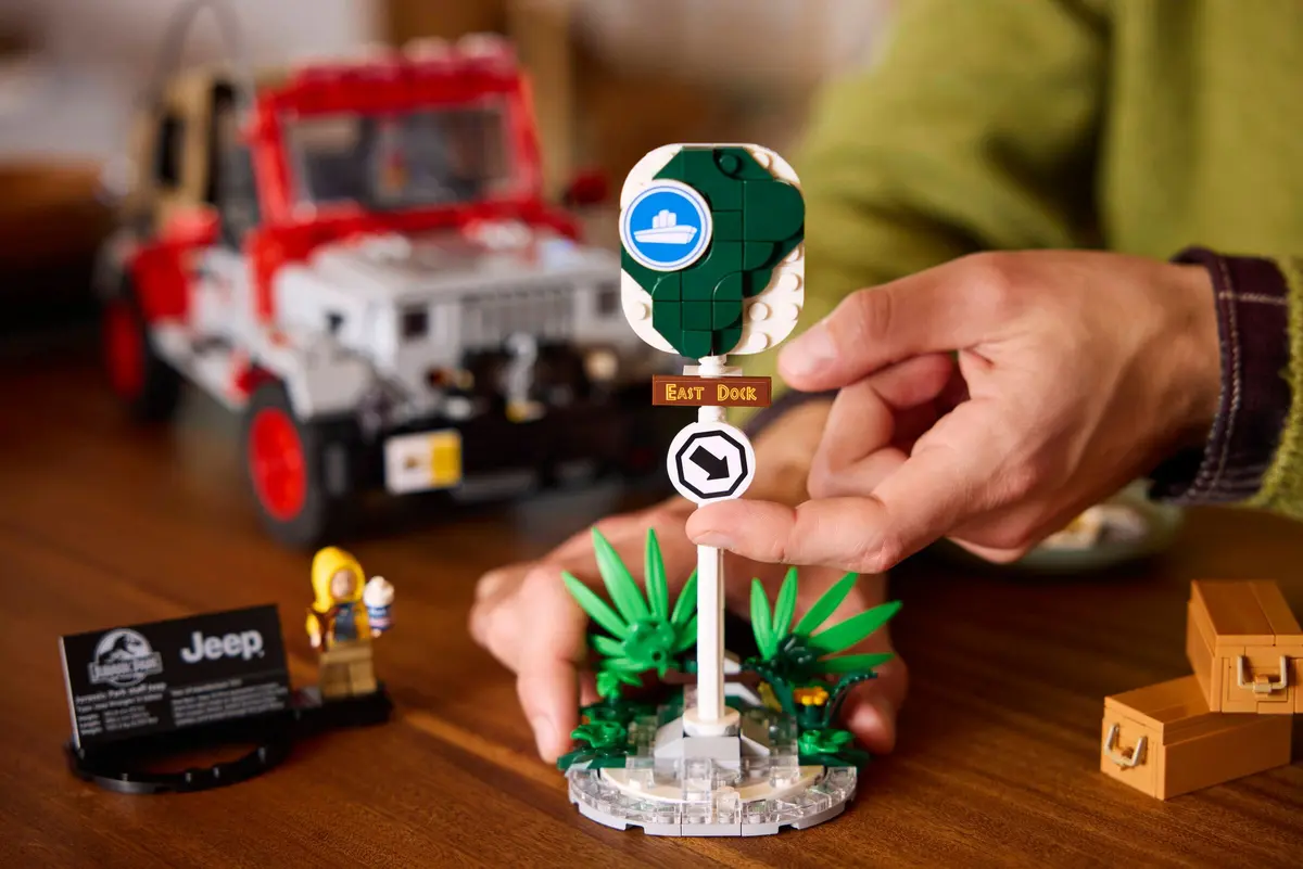 LEGO Jurassic World 77984 Jurassic Park Jeep Wrangler set, image 16