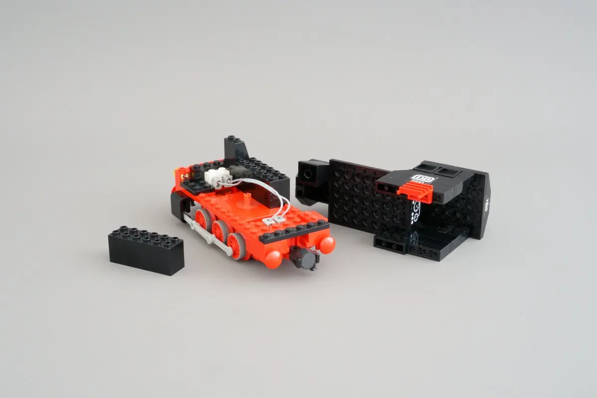LEGO Trains 7810 Push-Along Steam Engine set, image 12