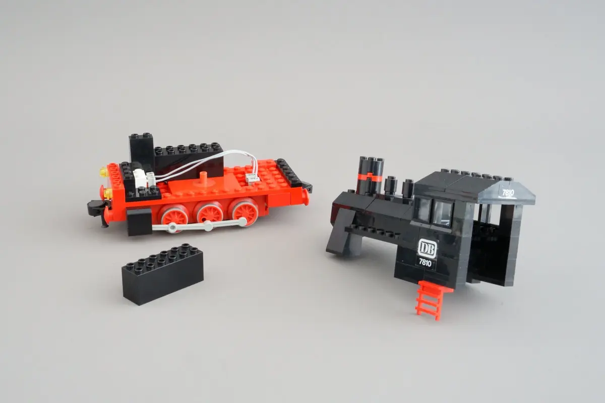 LEGO Trains 7810 Push-Along Steam Engine set, image 13
