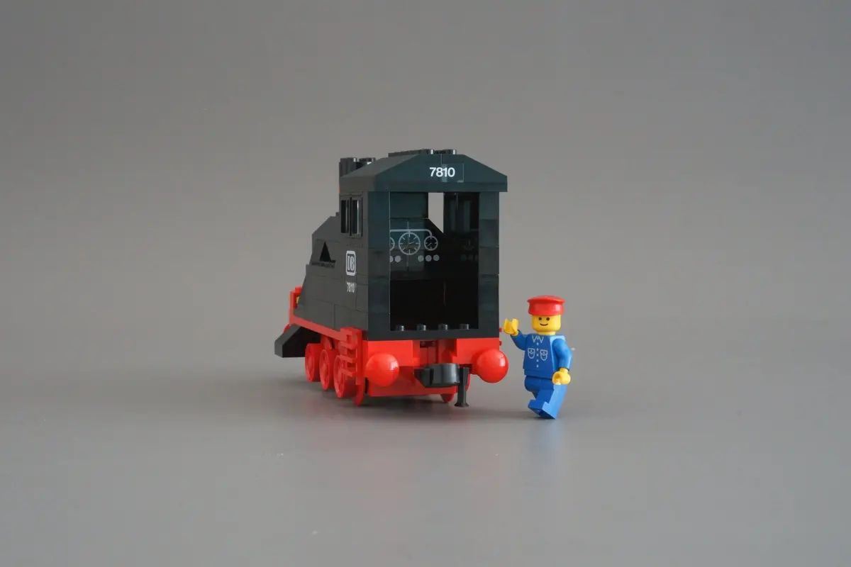 LEGO Trains 7810 Push-Along Steam Engine set, image 7