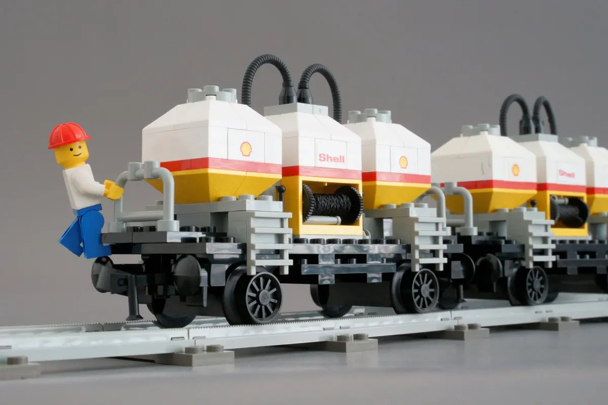 LEGO Trains 7813 Shell Tanker Wagon set, image 14