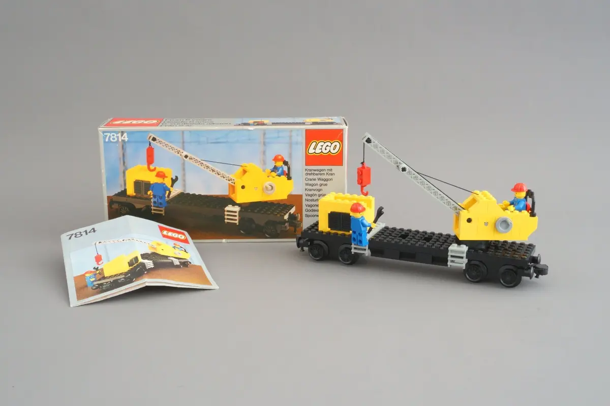 LEGO Trains 7814 Crane Wagon set, image 3