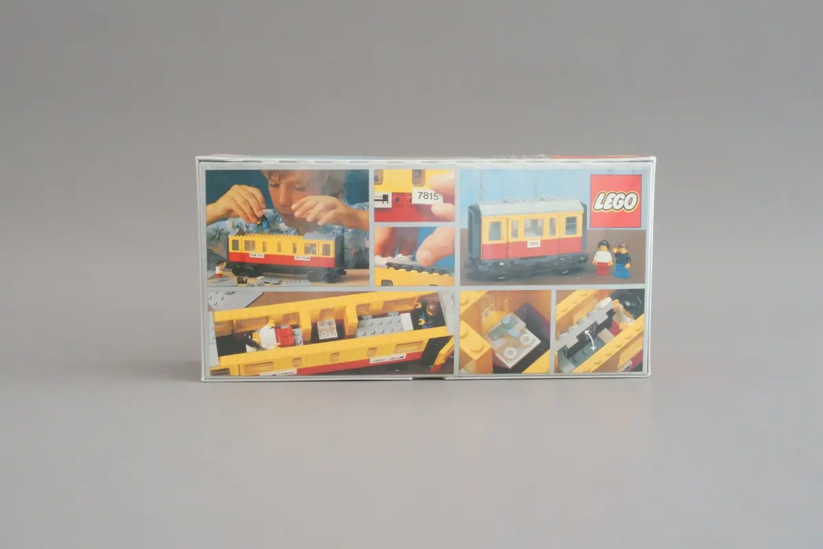 LEGO Trains 7815 Passenger Carriage / Sleeper set, image 5