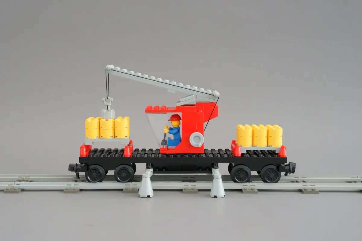 LEGO Trains 7817 Crane Wagon set, image 8