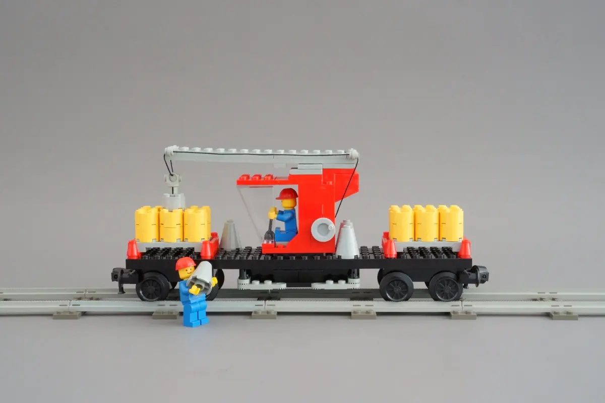 LEGO Trains 7817 Crane Wagon set, image 9