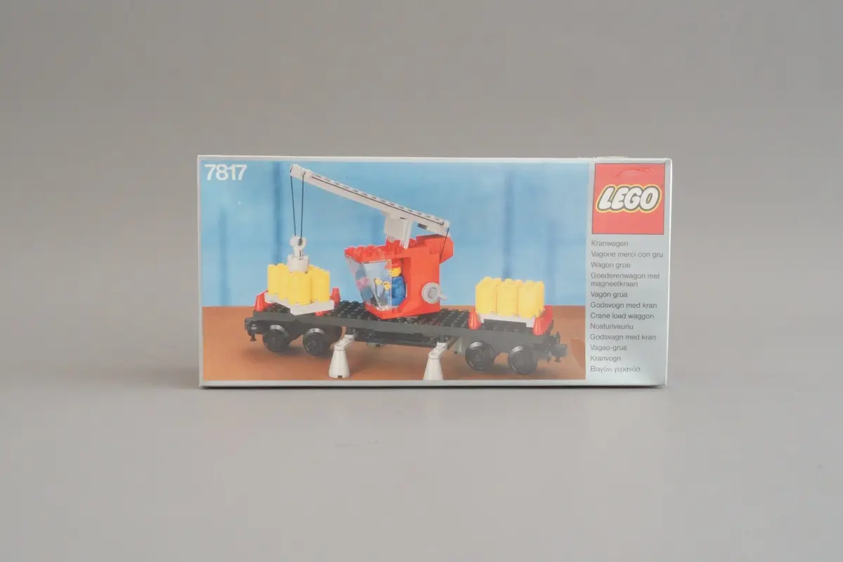 LEGO Trains 7817 Crane Wagon set, image 4