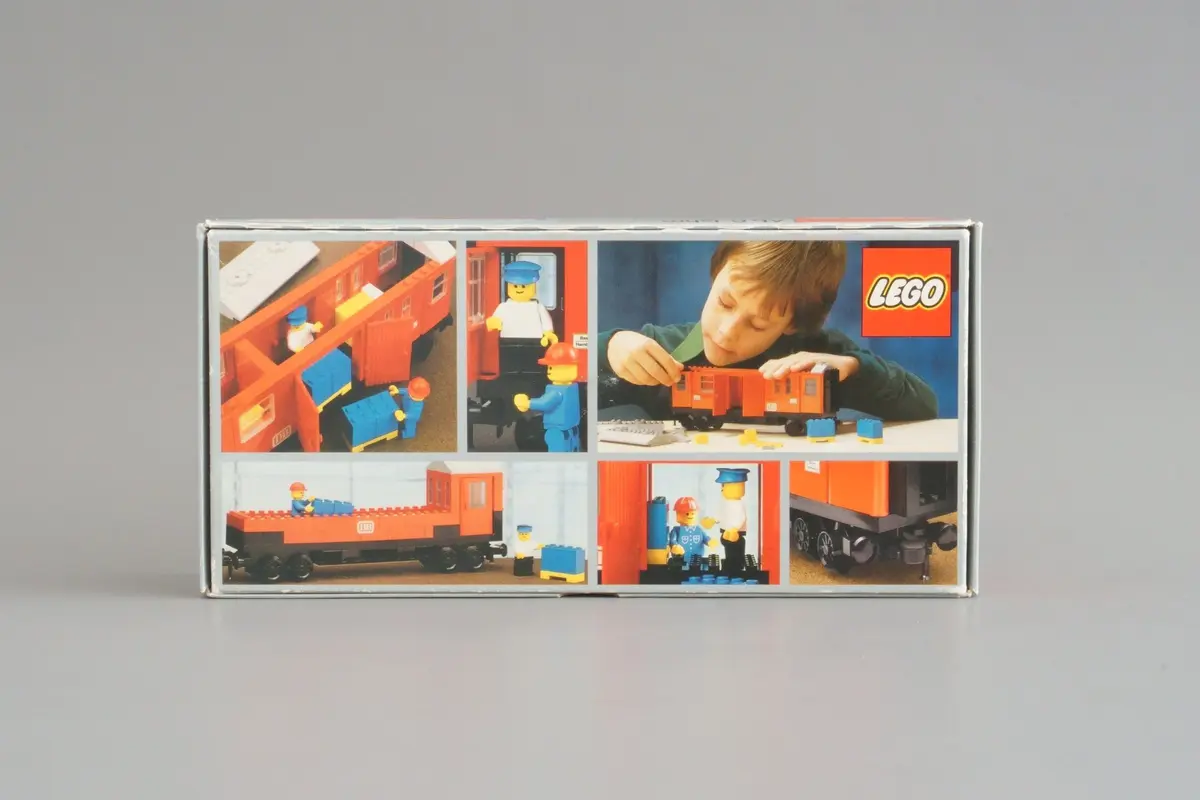 LEGO Trains 7820 Mail Van set, image 6