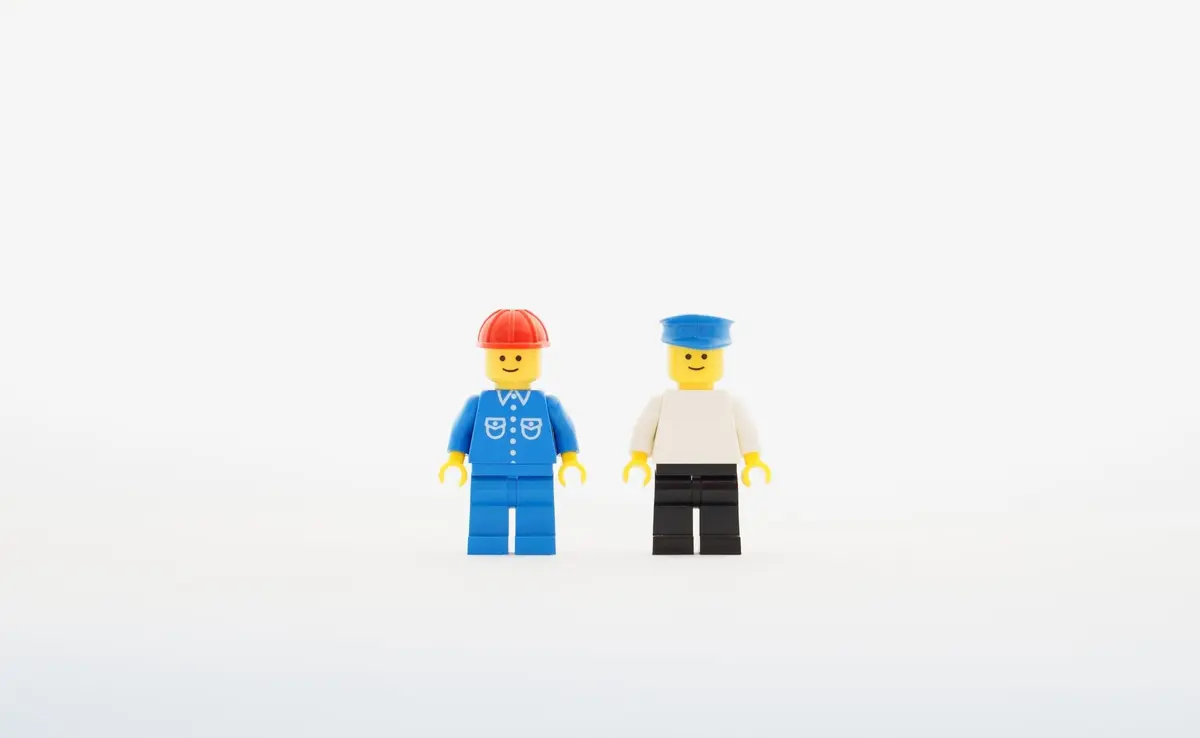 LEGO Trains 7820 Mail Van set, image 13