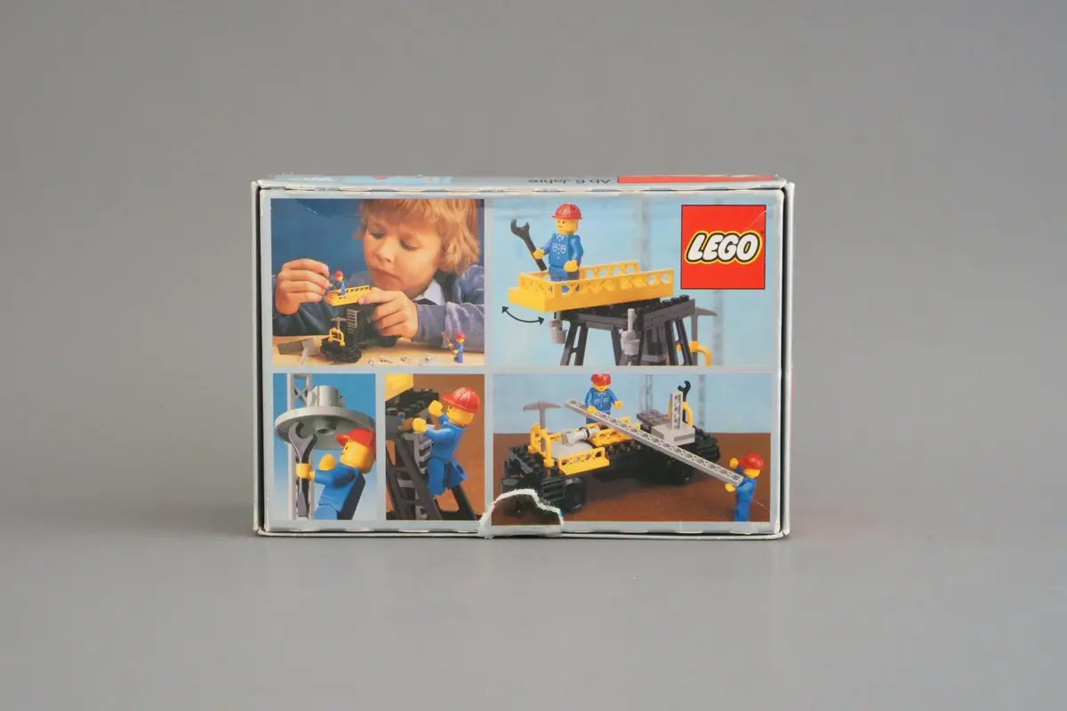 LEGO Trains 7821 Track & Lighting Maintenance Wagon set, image 5