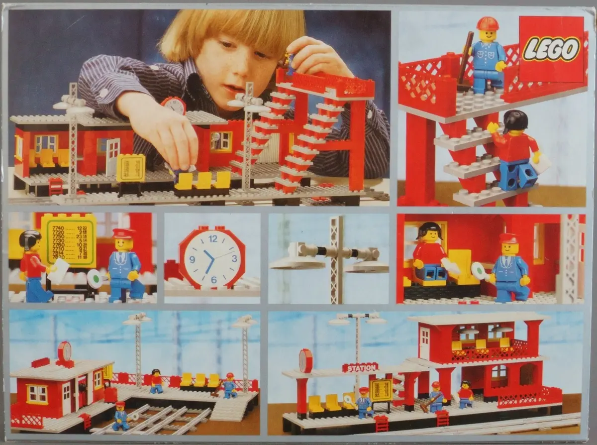 LEGO Trains 7822 Railway Station set, image 16