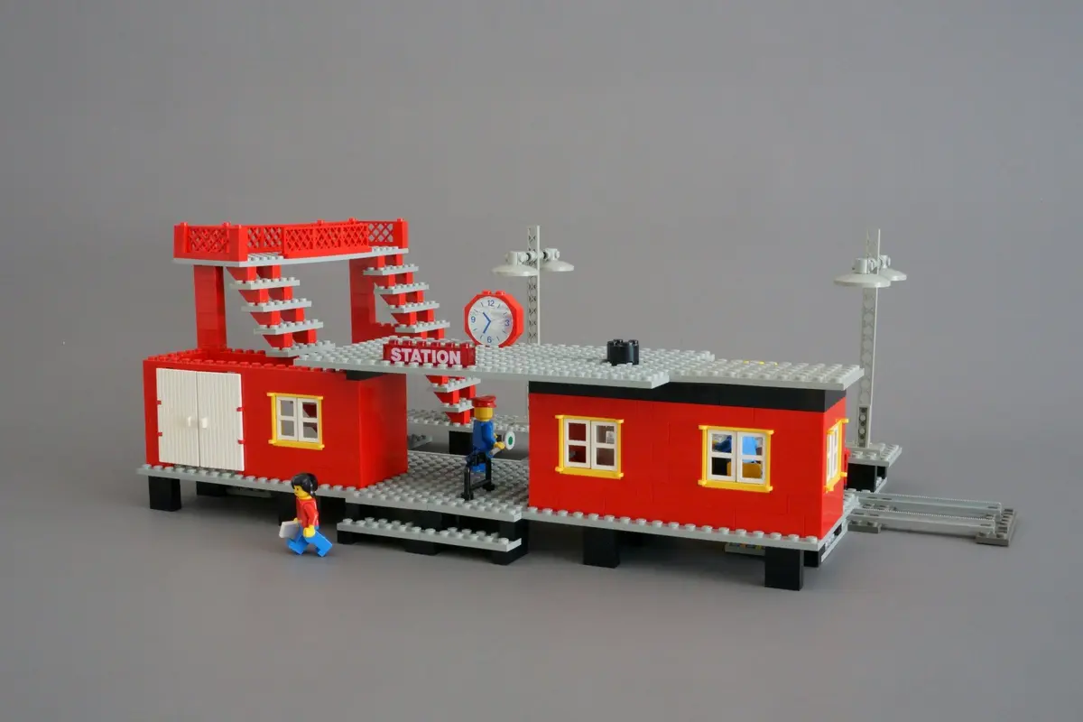LEGO Trains 7822 Railway Station set, image 9