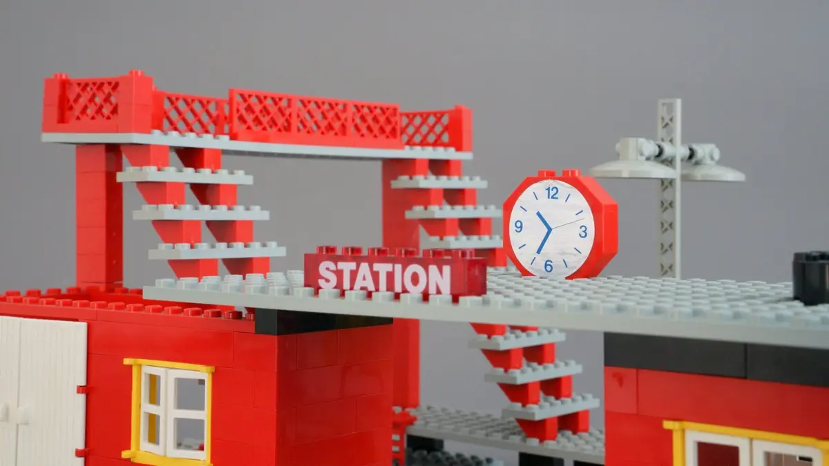 LEGO Trains 7822 Railway Station set, image 13