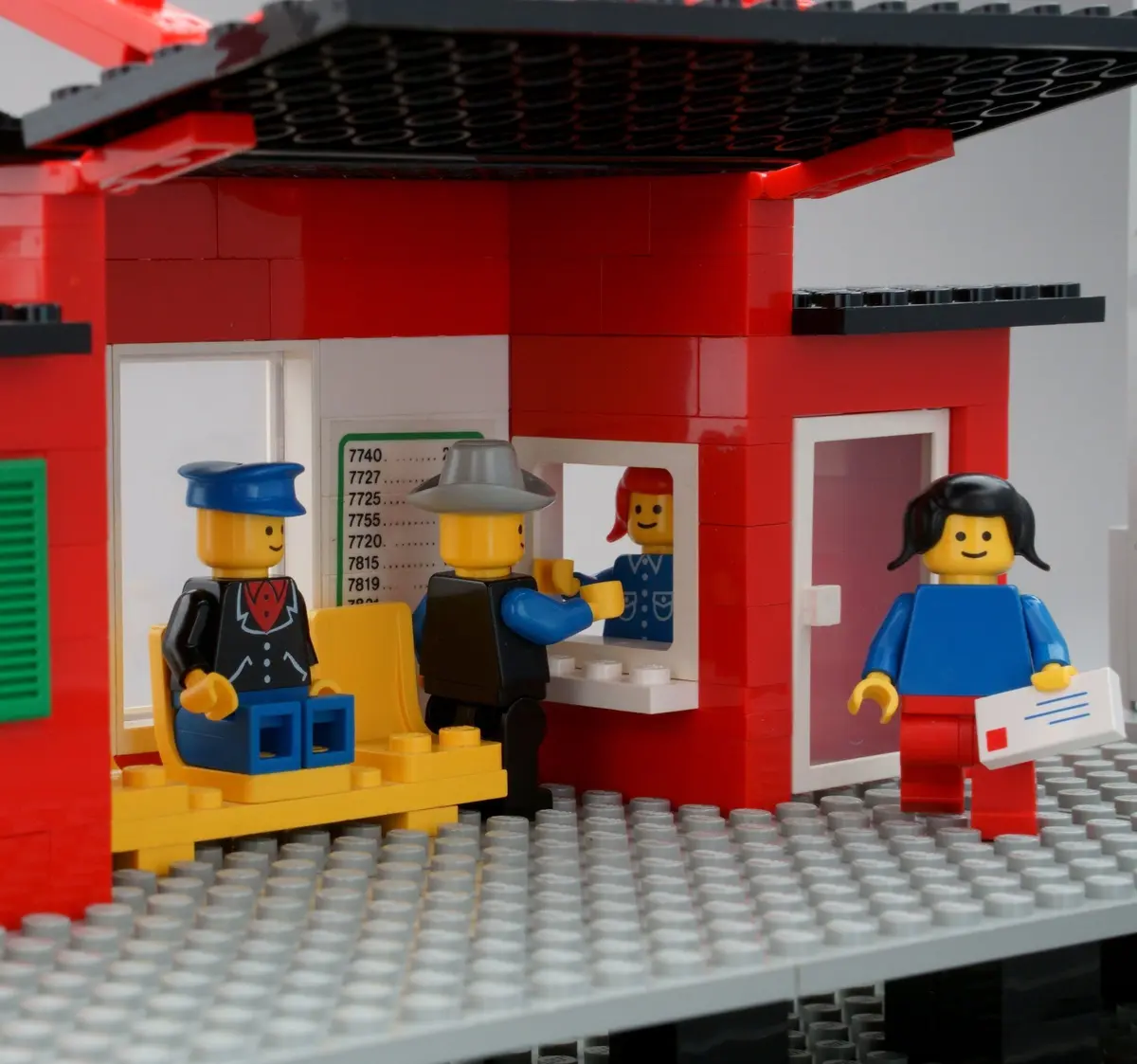LEGO Trains 7824 Railway Station set, image 15