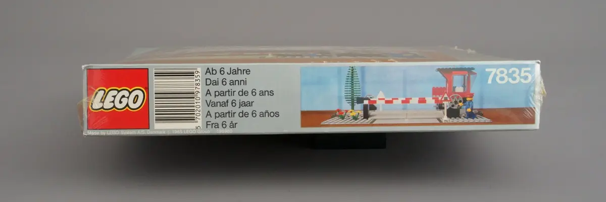 LEGO Trains 7835 Road Crossing set, image 7