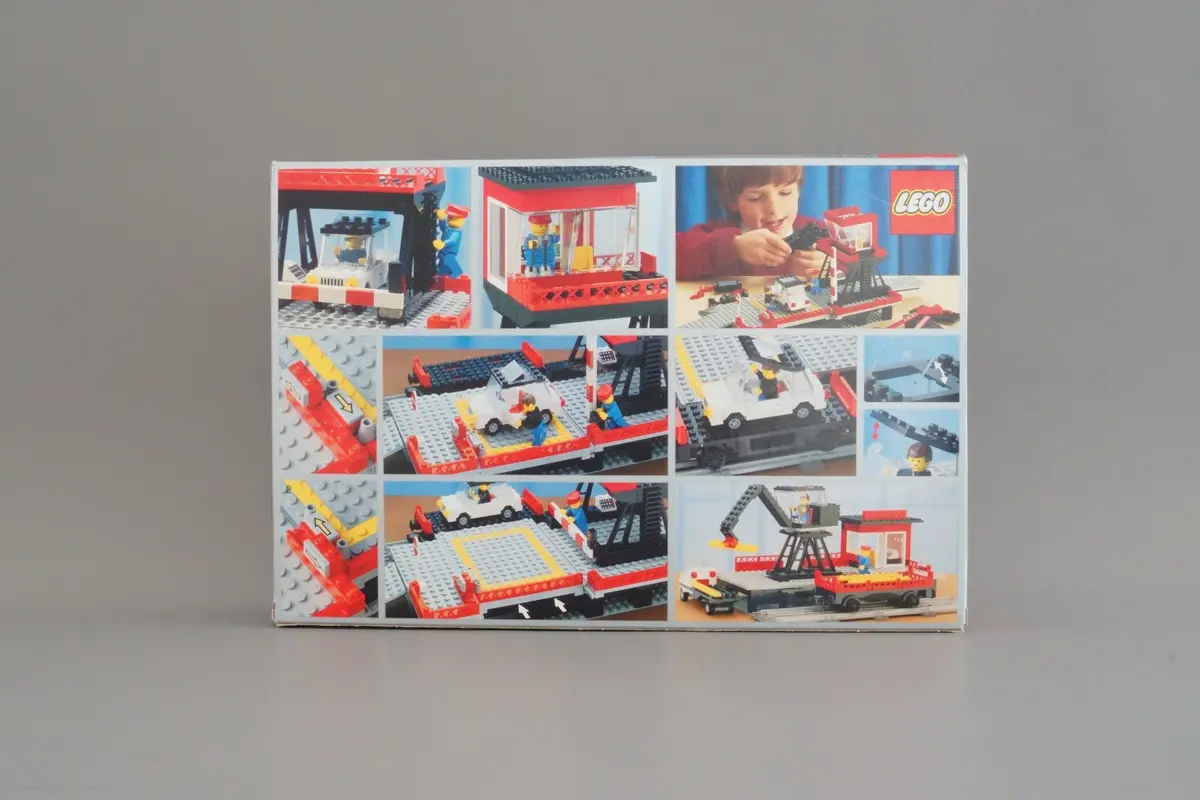 LEGO Trains 7839 Car Transport Depot set, image 6