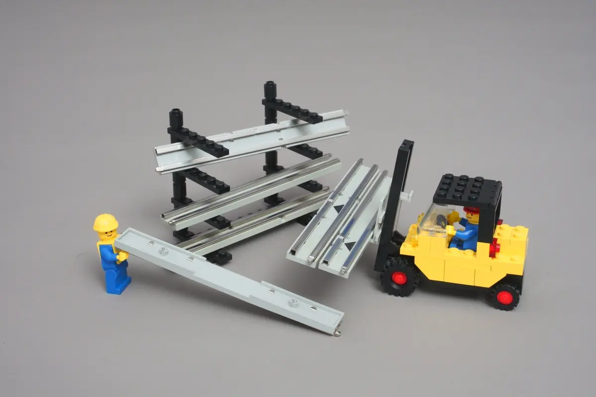 LEGO Trains 7850 8 Straight Rails Grey 4.5V set, image 11