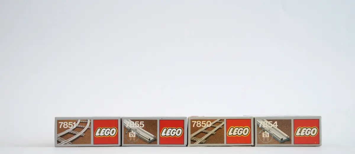 LEGO Trains 7850 8 Straight Rails Grey 4.5V set, image 3