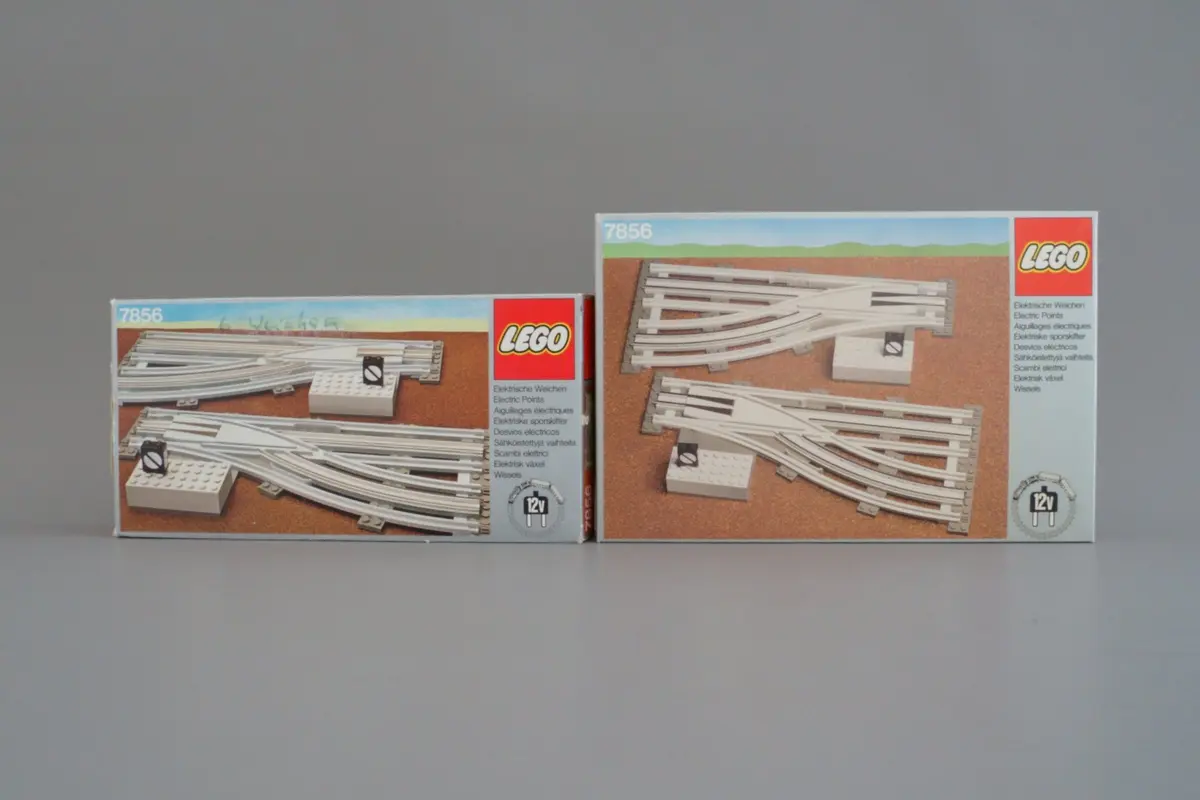 LEGO Trains 7856 Left and Right Manual Points with Electric Rails Grey 12V set, image 8