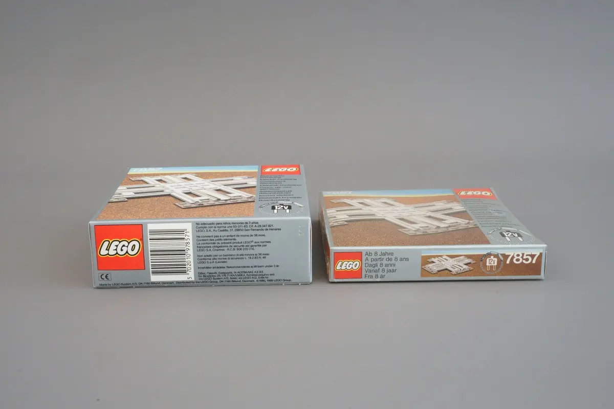 LEGO Trains 7857 Crossing, Electric Rails Grey 12V set, image 5