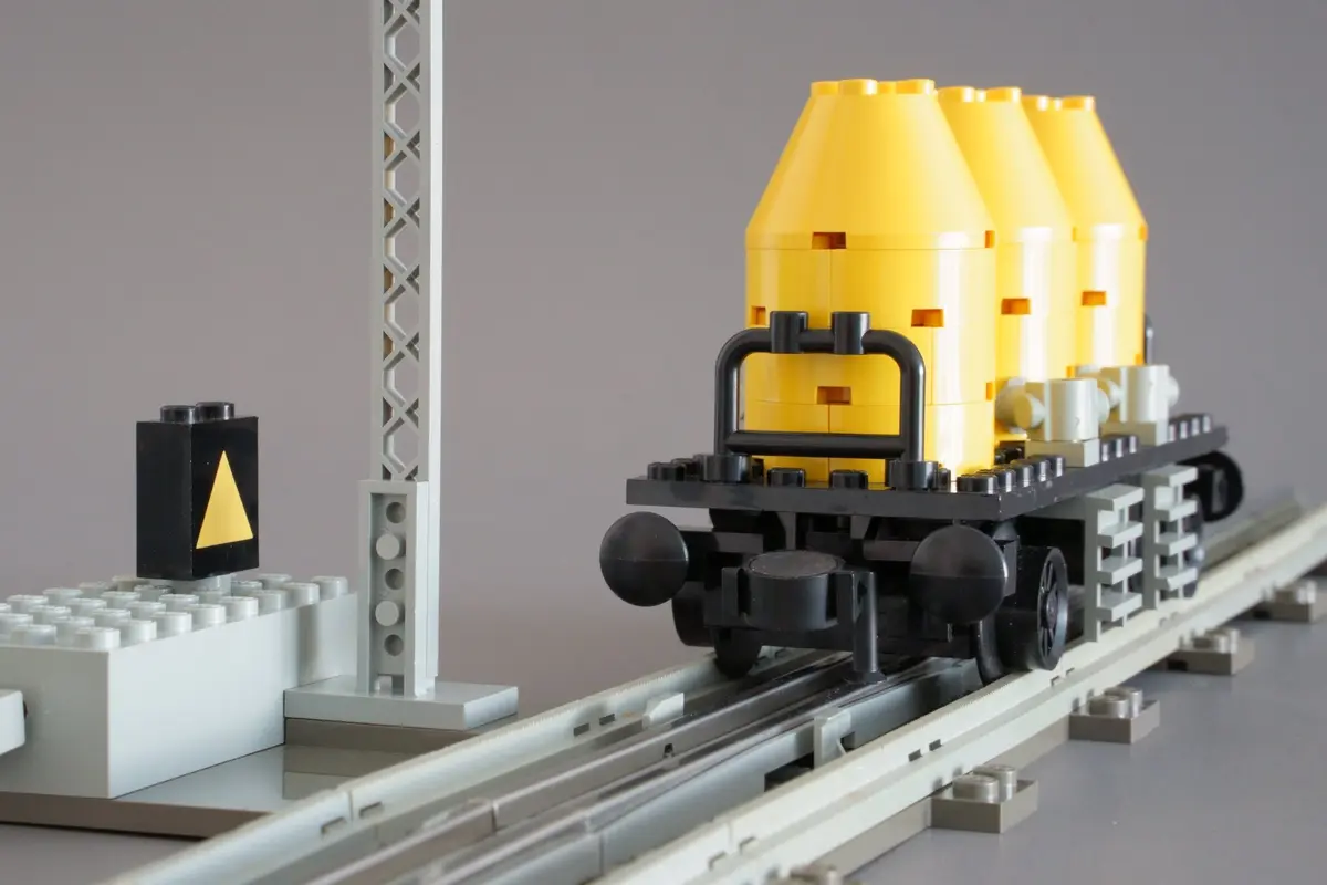 LEGO Trains 7862 Remote Controlled Decoupling and Signal 12V set, image 11
