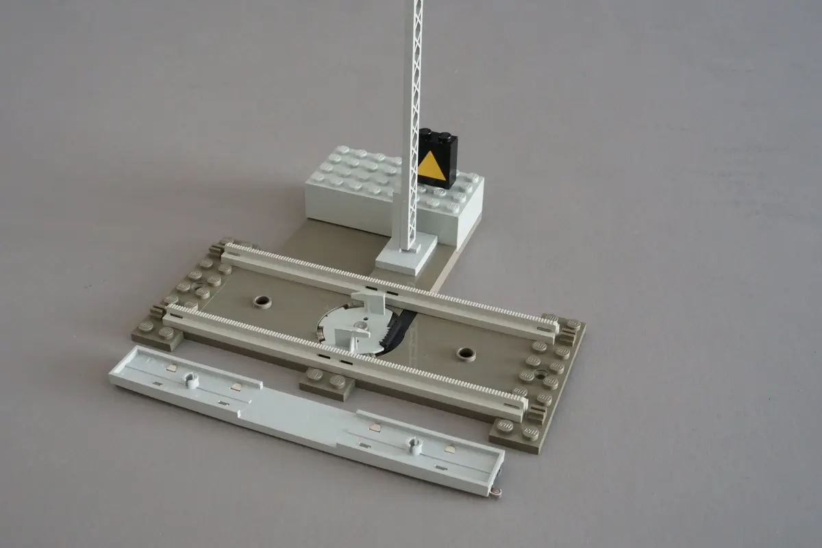LEGO Trains 7862 Remote Controlled Decoupling and Signal 12V set, image 10