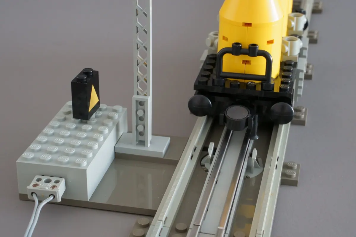 LEGO Trains 7862 Remote Controlled Decoupling and Signal 12V set, image 13