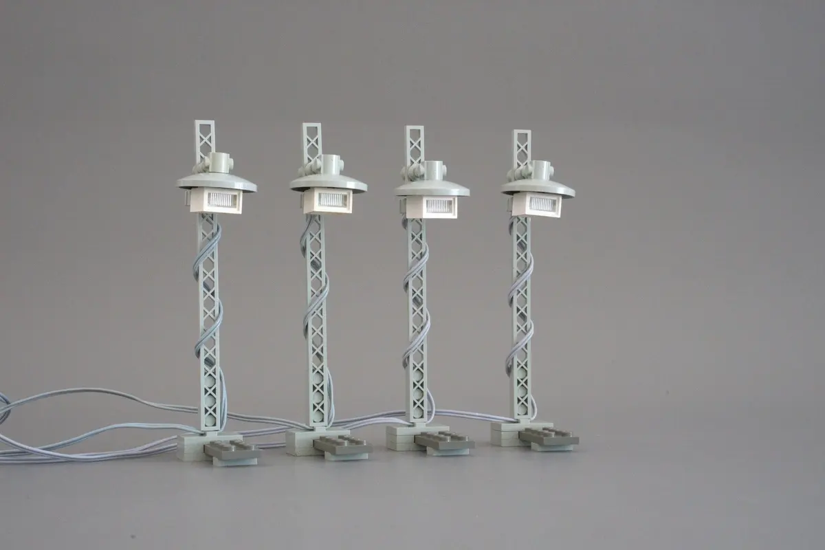 LEGO Trains 7867 4 Lighting Standards Electric 12V set, image 5