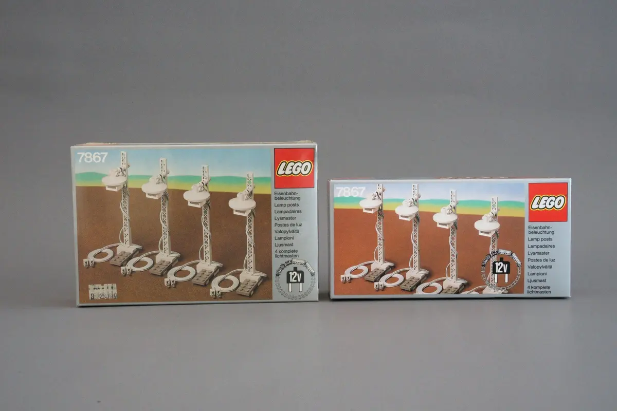 LEGO Trains 7867 4 Lighting Standards Electric 12V set, image 6