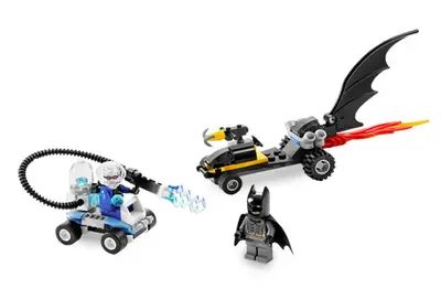 LEGO Batman 7884 Batman's Buggy: The Escape of Mr. Freeze set, image 2