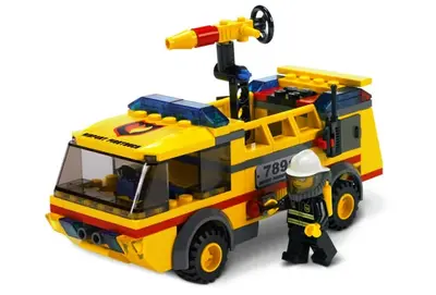 LEGO City 7891 Airport Fire Truck set, image 2
