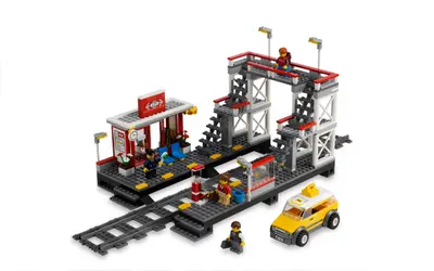 LEGO City 7937 Train Station set, image 2