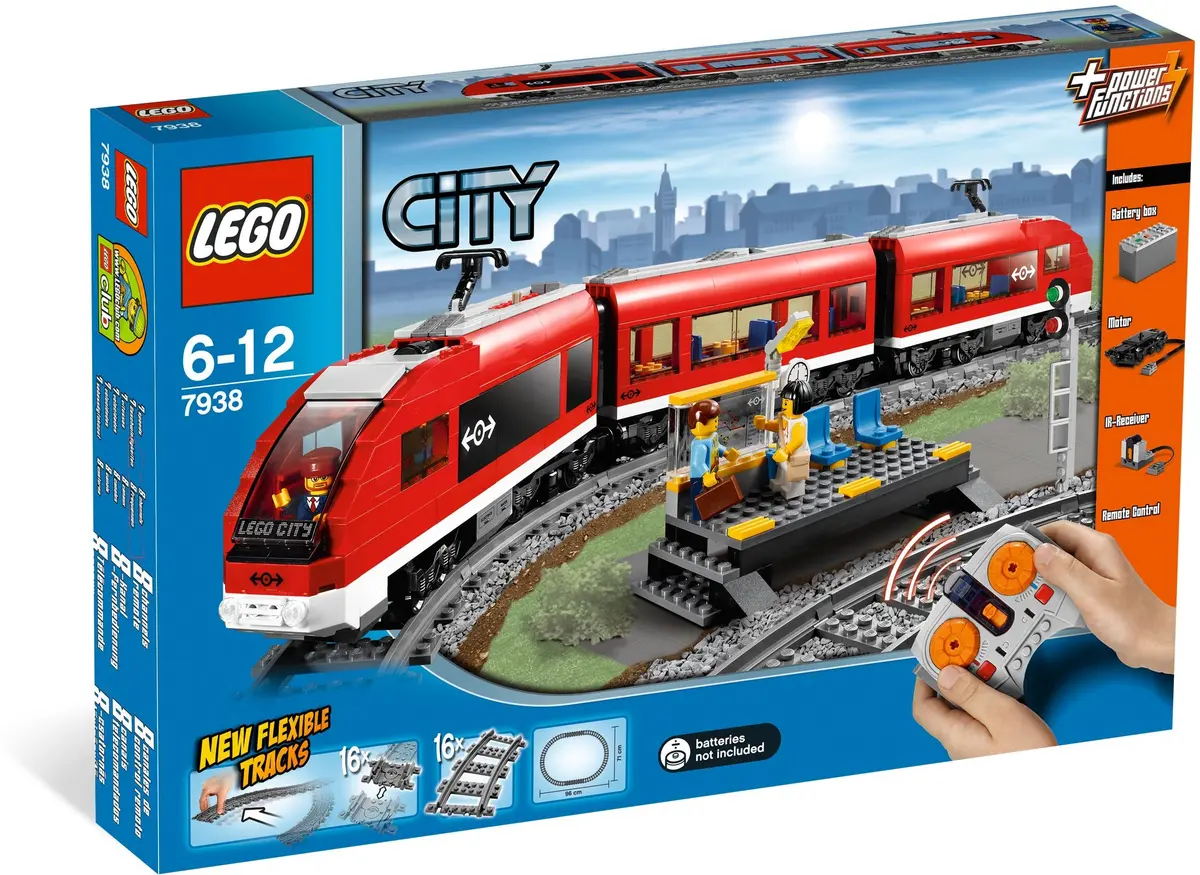 LEGO City 7938 Passenger Train set, image 10