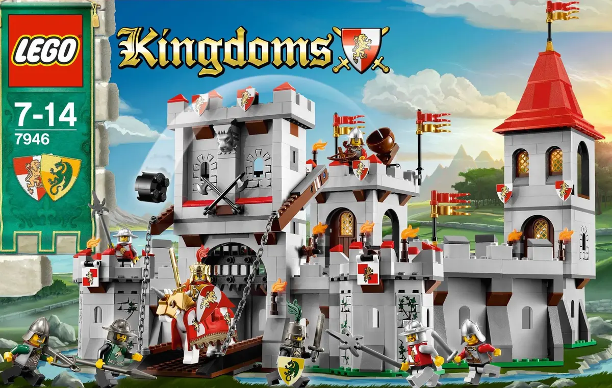 LEGO Castle 7946 King's Castle set, image 10