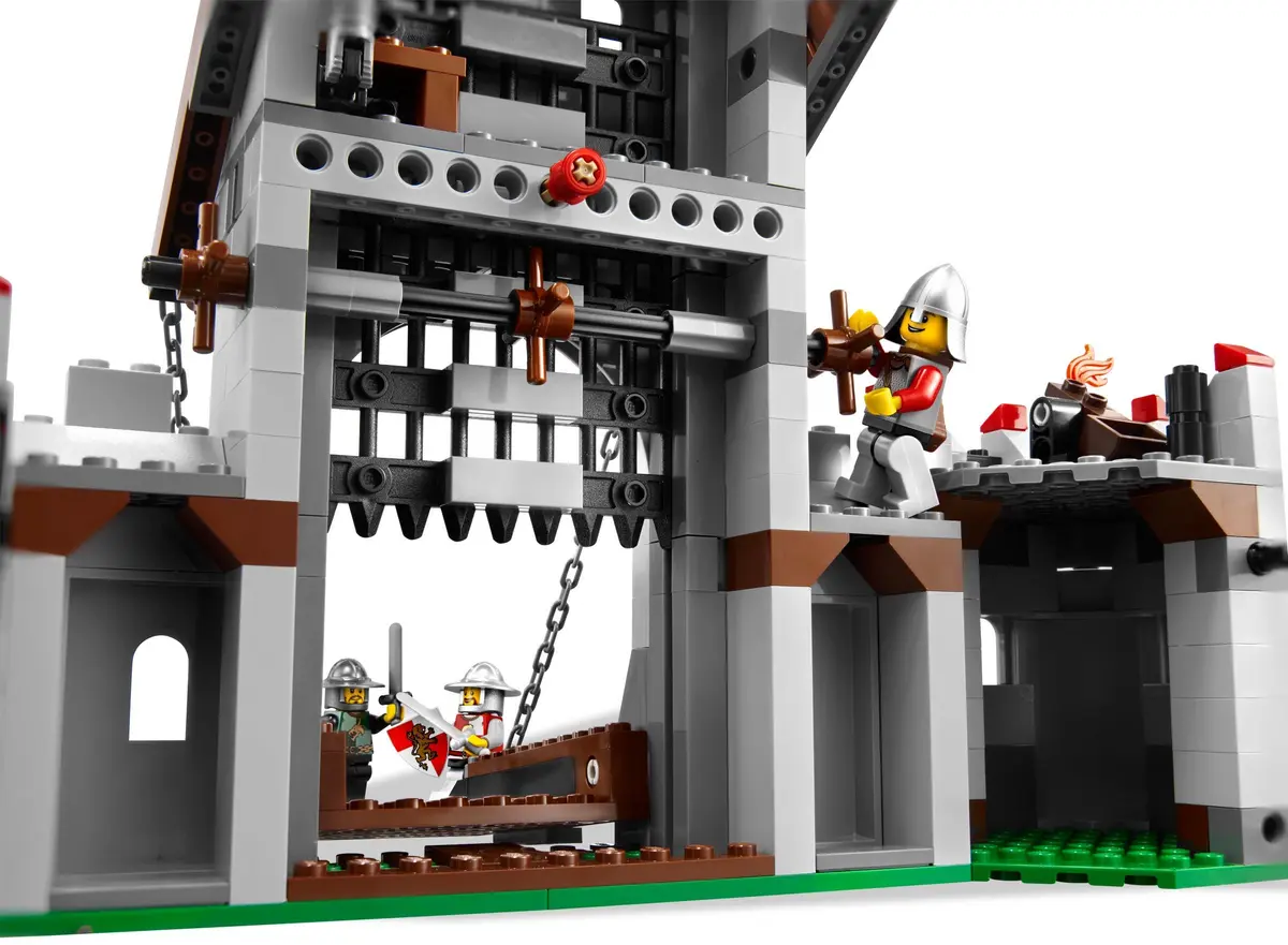 LEGO Castle 7946 King's Castle set, image 15