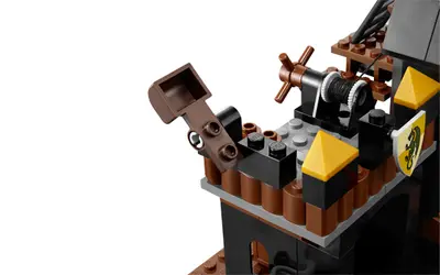 LEGO Castle 7947 Prison Tower Rescue set, image 7
