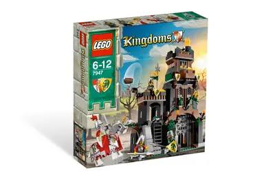 LEGO Castle 7947 Prison Tower Rescue set, image 4