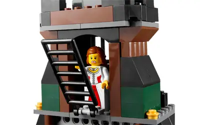 LEGO Castle 7947 Prison Tower Rescue set, image 9