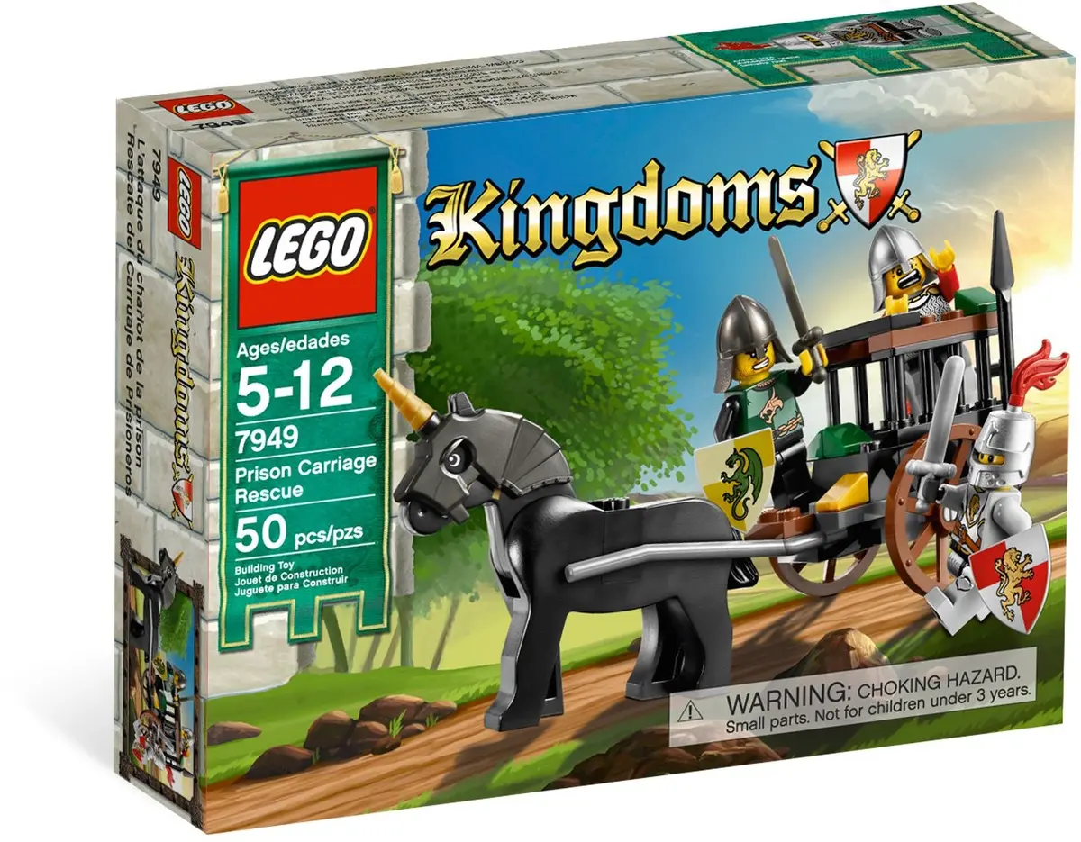 LEGO Castle 7949 Prison Carriage Rescue set, image 8