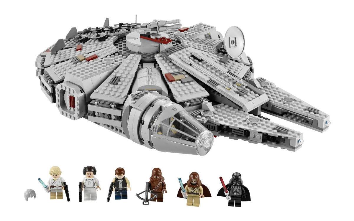 LEGO Star Wars 7965 Millennium Falcon set, image 3