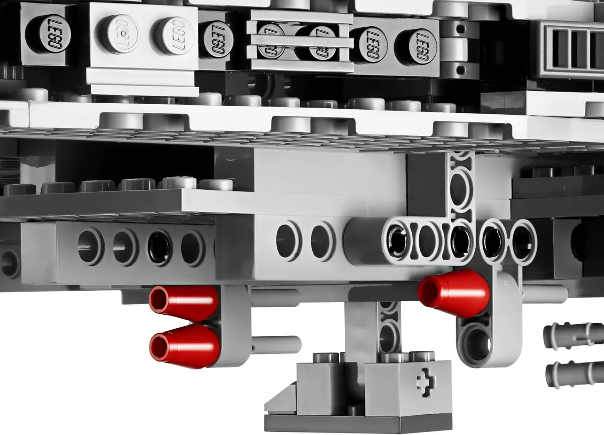 LEGO Star Wars 7965 Millennium Falcon set, image 10