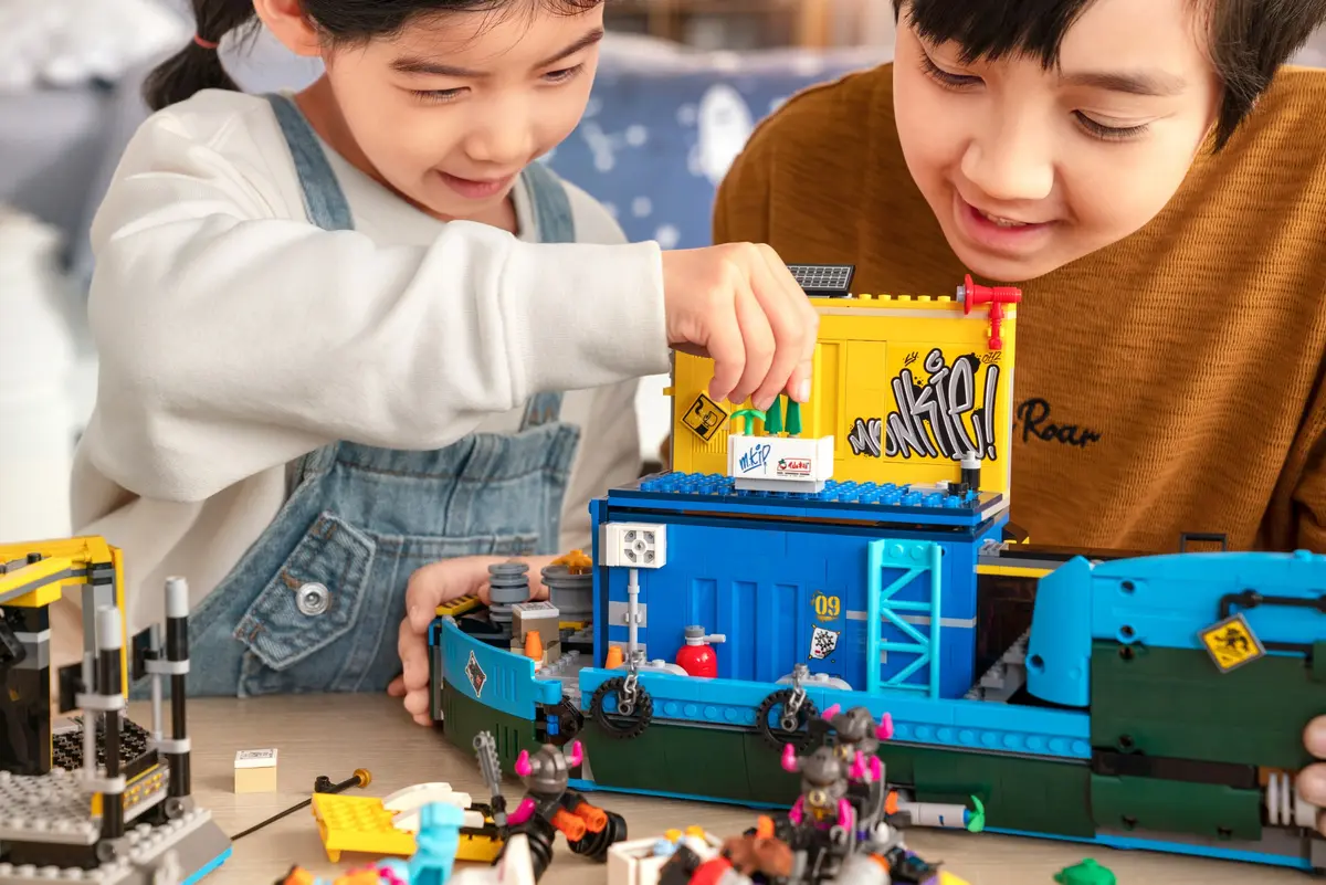 LEGO Monkie Kid 80013 Monkie Kid's Team Secret HQ set, image 33