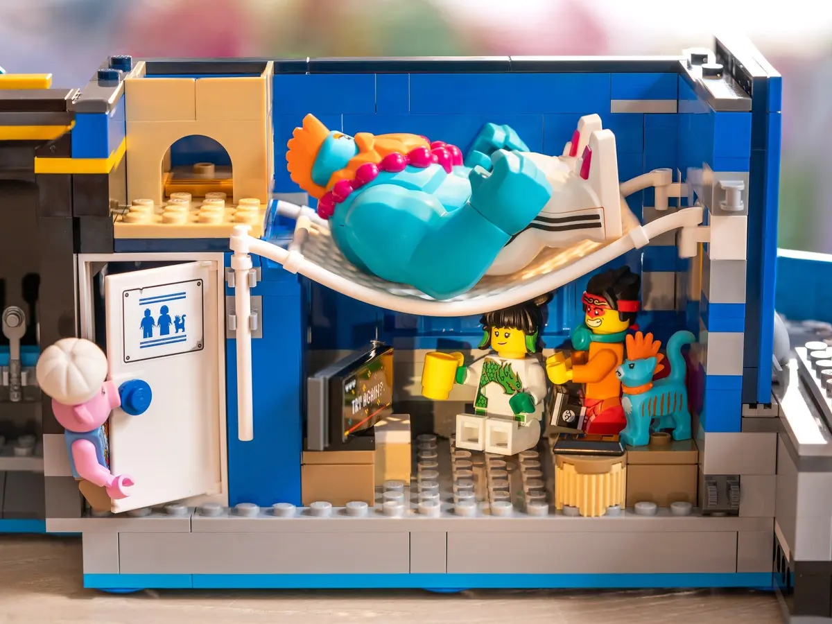 LEGO Monkie Kid 80013 Monkie Kid's Team Secret HQ set, image 9
